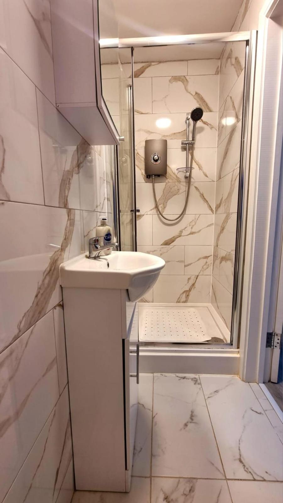 Brand New Flat Close To Turnpike Lane Tube Station Лондон Екстер'єр фото